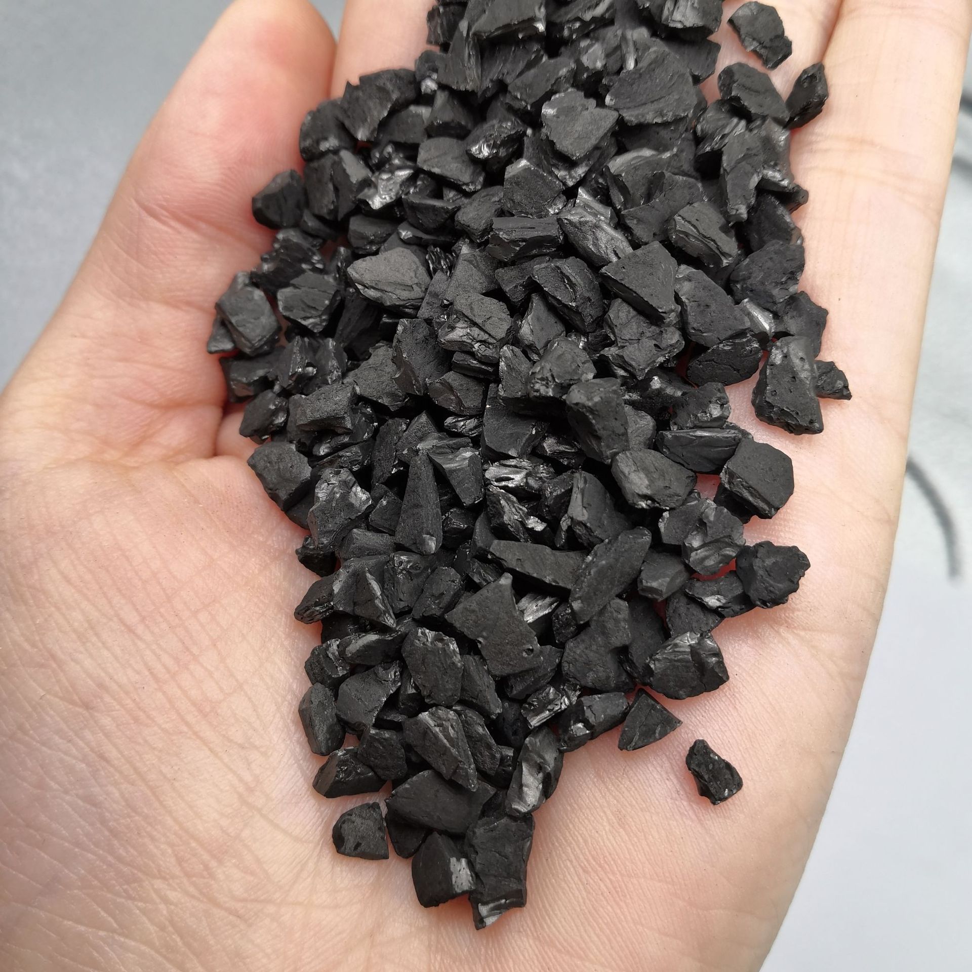 Coconut Shell Based Activated Carbon for Water Treatment and Gold Mining Recovery Extraction Adsorption